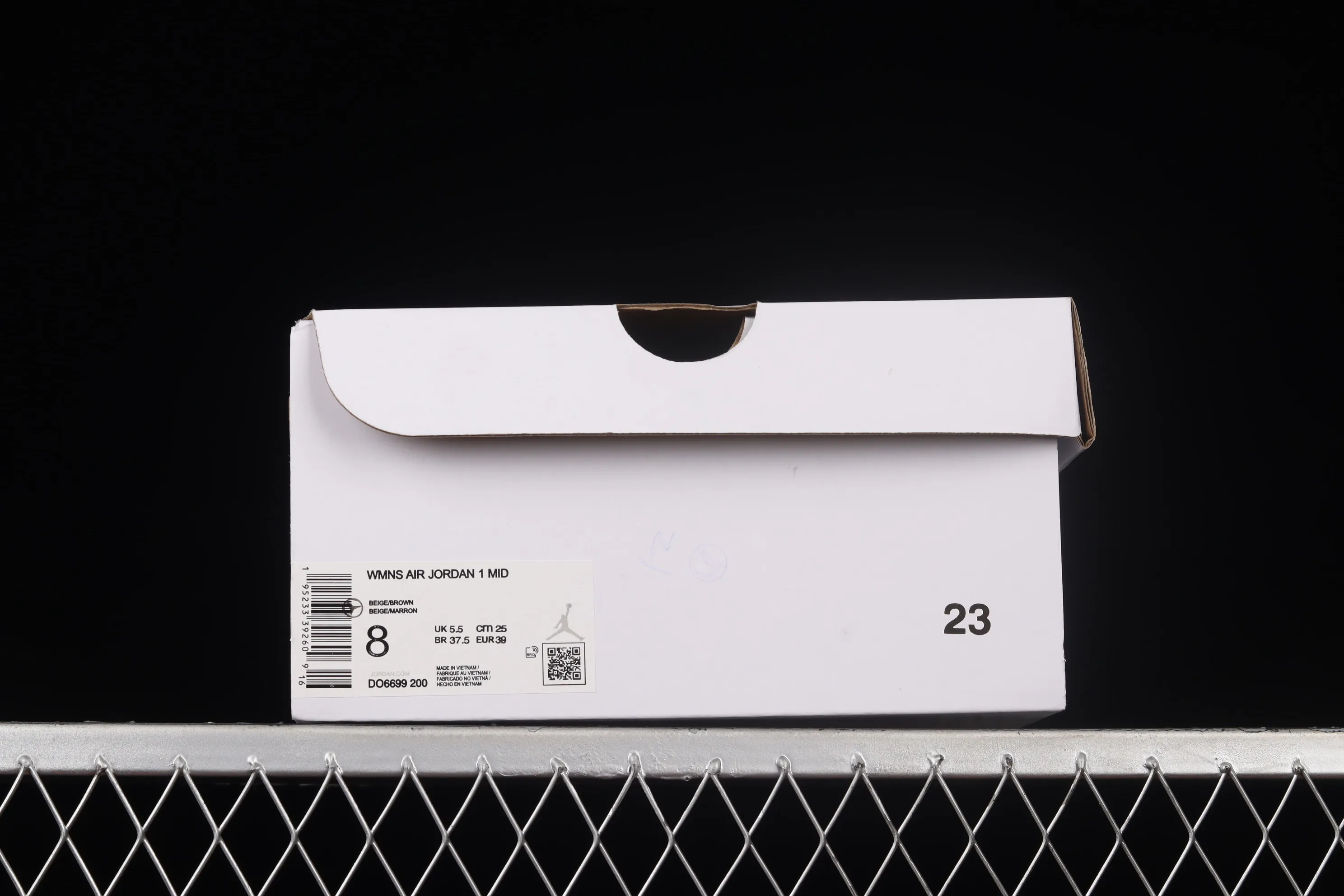 All categories Air Jordan Jordan series basketball shoes Air Jordan 1 Mid Z version Air Jordan 1 Mid AJ1 Joe 1 meter brown mid-top retro basketball shoes DO6699-200